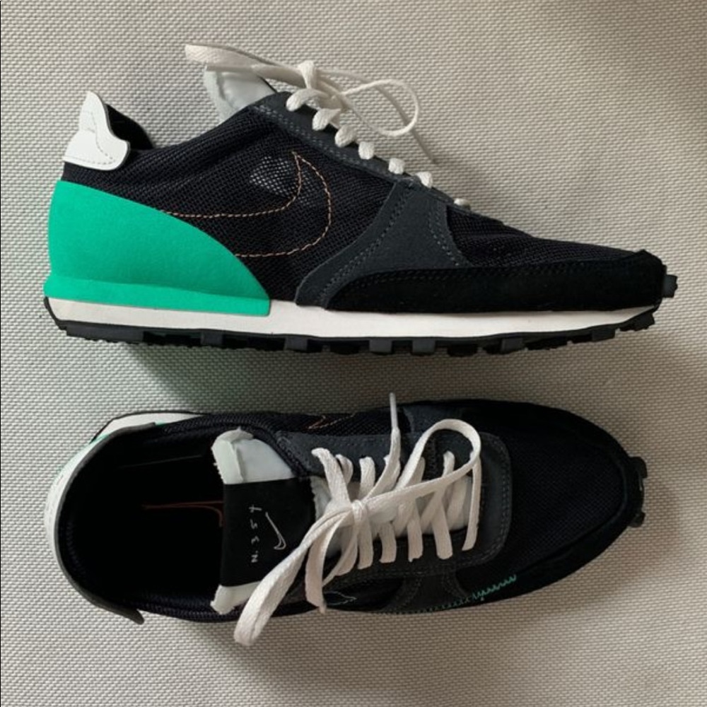 Nike DayBreak Shoe